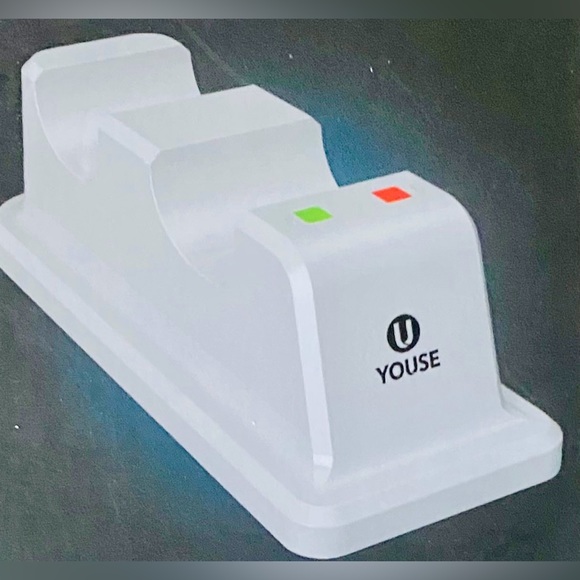 PS5 DUAL CONTROLLER CHARGER (2 AVAILABLE PRICE PER ITEM. Bundle 10% off - Picture 1 of 7